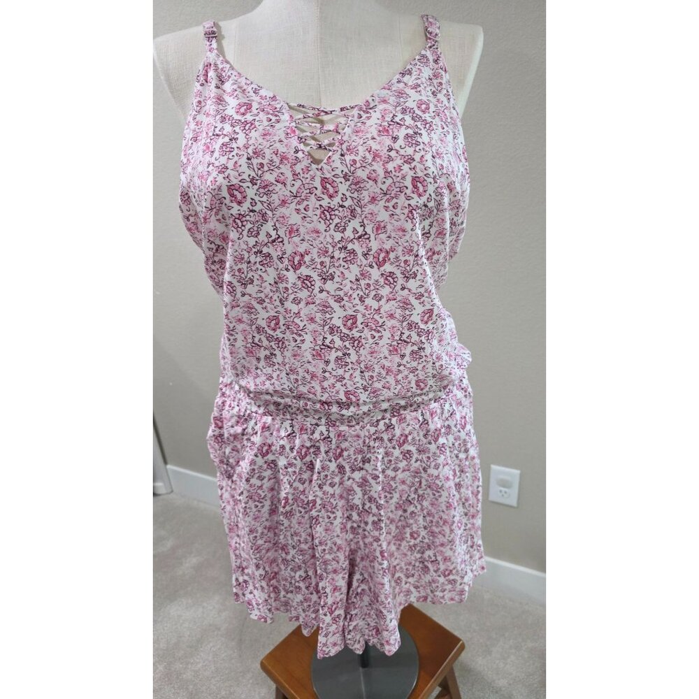 Torrid Floral Pink & White Sleeveless Top & Shorts Set With Crisscross Neckline